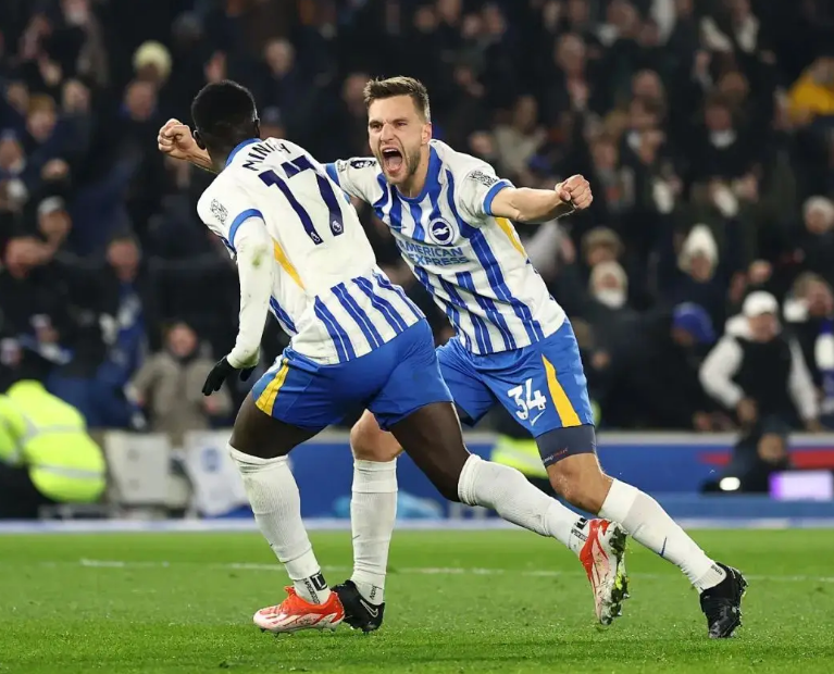 布莱顿主场险胜，球迷欢呼胜利到来