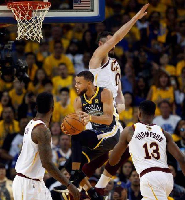 包含骑士队防守端表现坚决，成功挡下对手猛攻的词条