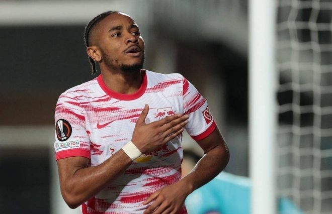 bob体育官网-波尔多球员私下讨论未来，传出队内不和谣言的简单介绍